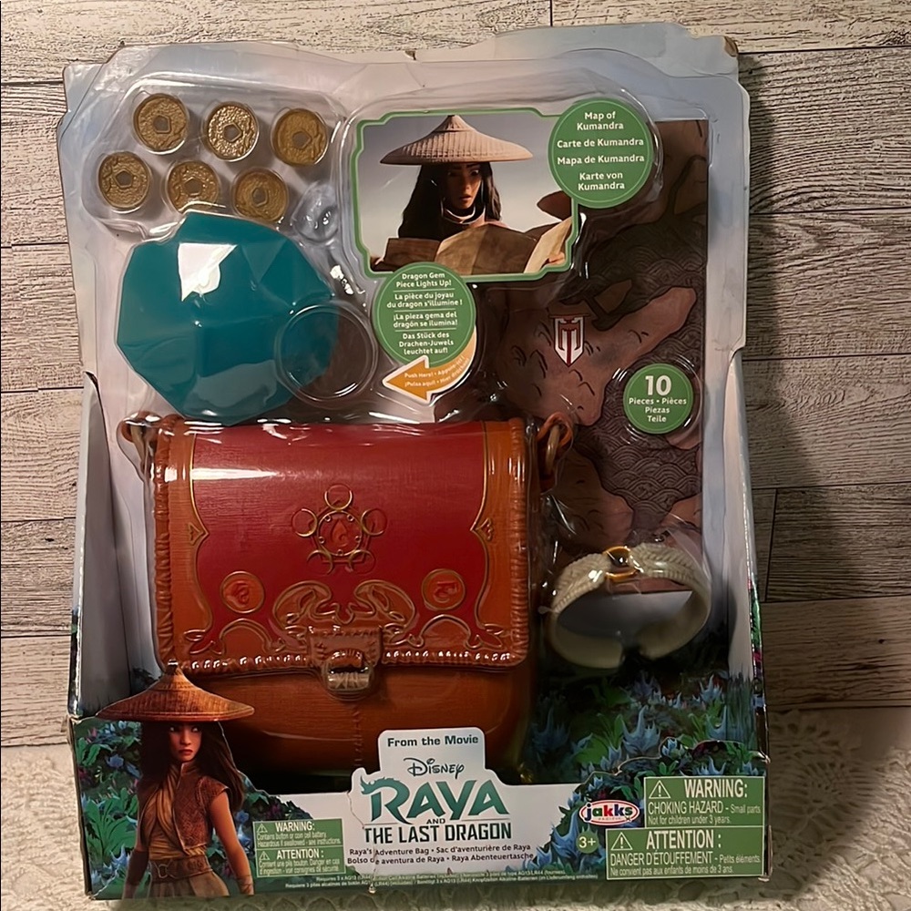 Disney Raya and the Last Dragon Adventure Set - Red and Brown